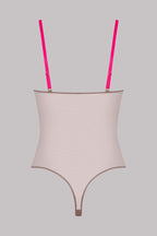 Body string - Corps à Corps